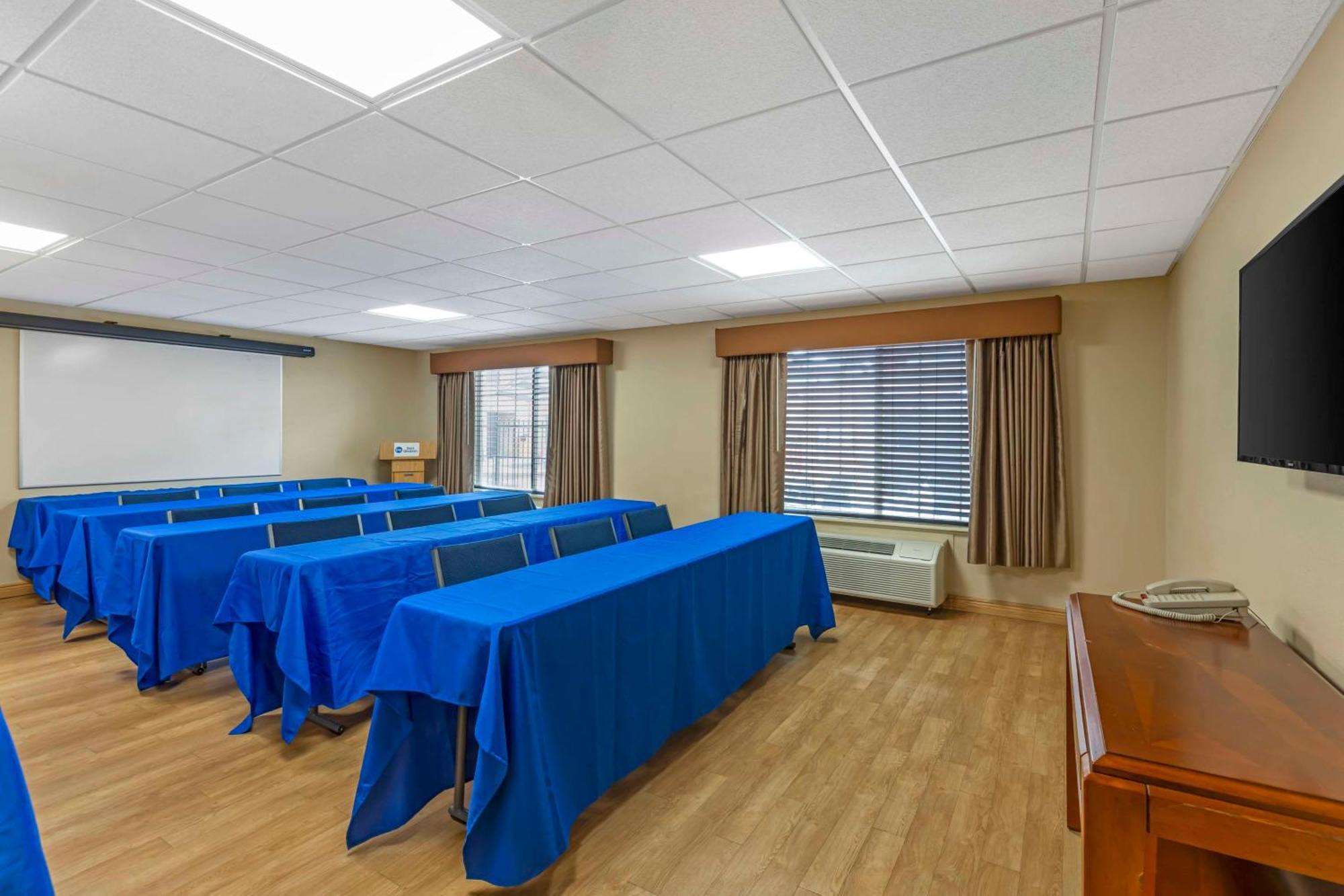 Best Western Denver Southwest Lakewood Exterior photo