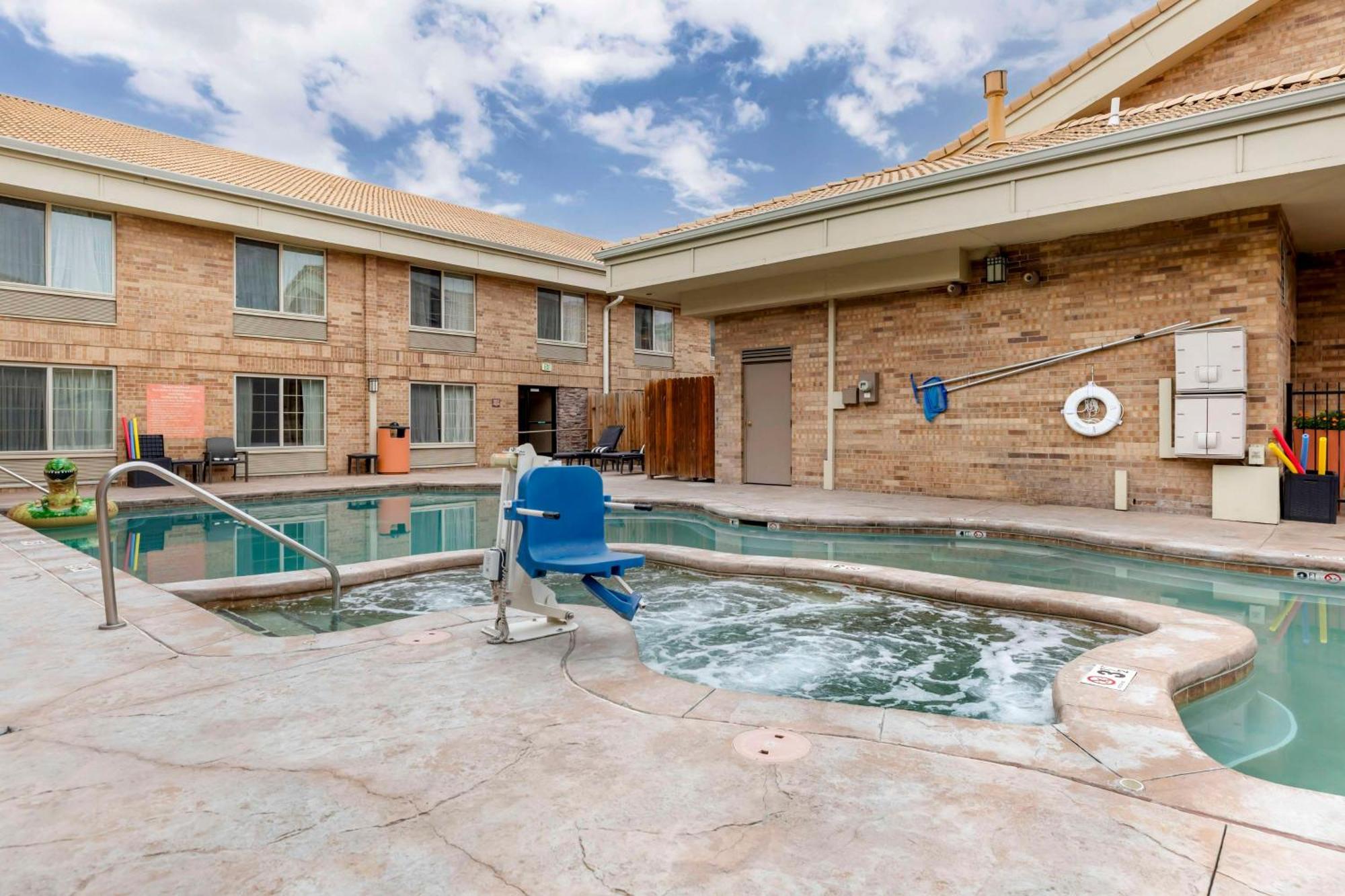 Best Western Denver Southwest Lakewood Exterior photo
