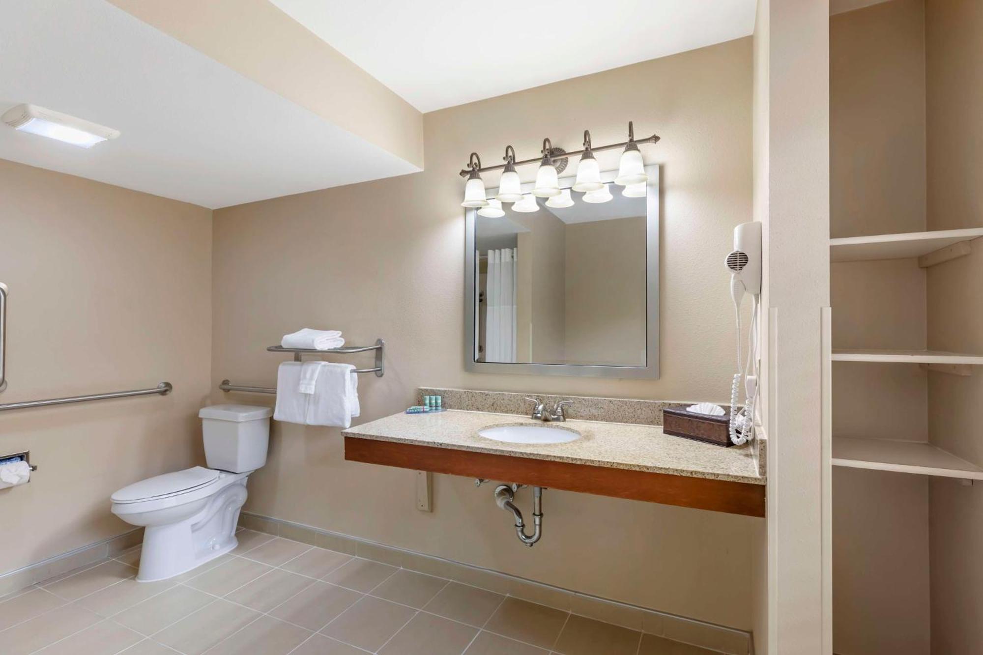Best Western Denver Southwest Lakewood Exterior photo